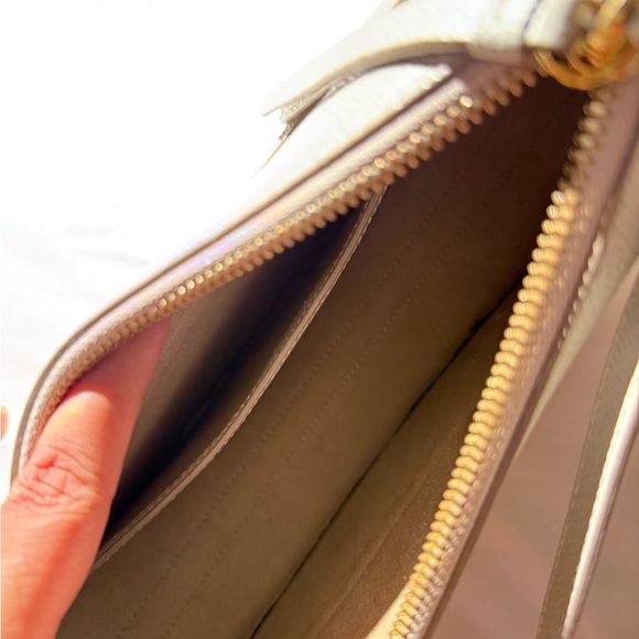 Polene Numero Dix Shoulder Bag - EDITION TEXTURED CHALK - Picture 9 of 10